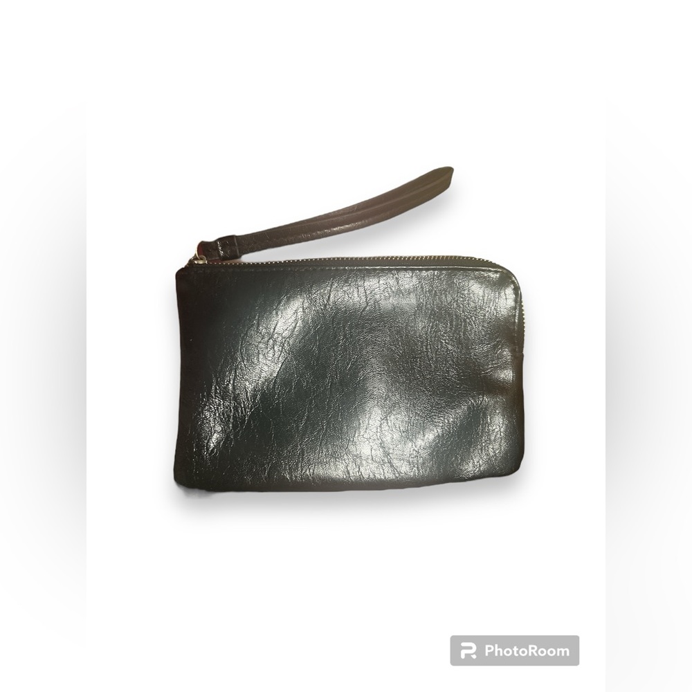 Black Wristlet EUC